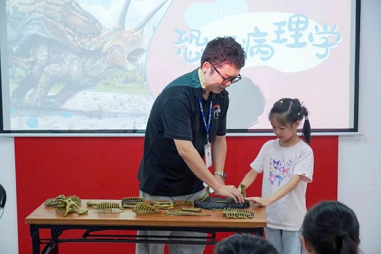 广州市天河区科协开展“科学看全运”社区科普系列活动